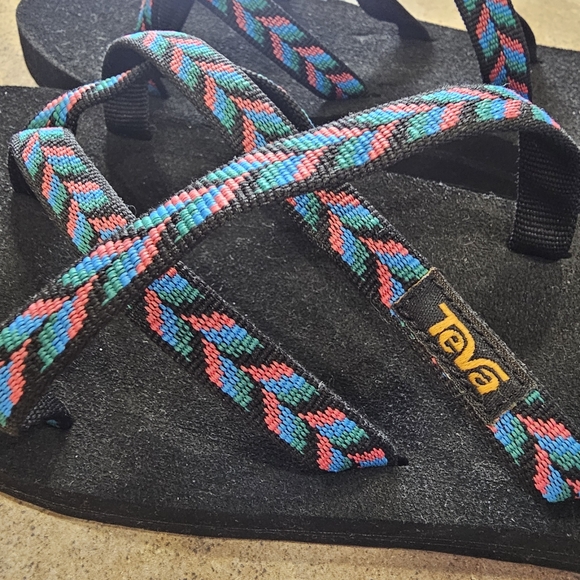 TEVA Women's Olowahu Sandal Slip-On Retro Geometric Multi Colored Size 7 - Picture 9 of 14